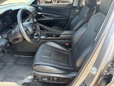 2023 Hyundai Elantra Limited