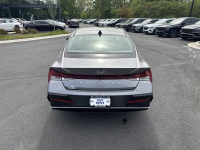 2025 Hyundai Elantra SEL Convenience