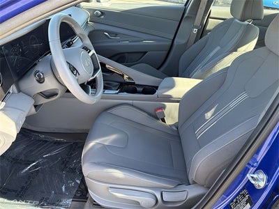 2025 Hyundai Elantra SEL Convenience