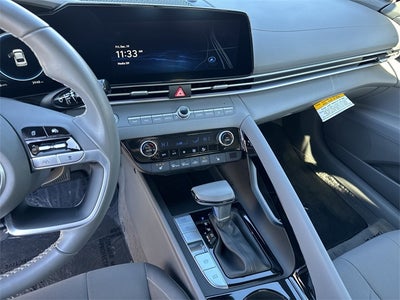 2025 Hyundai Elantra SEL Convenience
