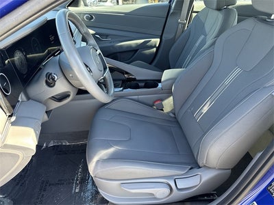 2025 Hyundai Elantra SEL Convenience