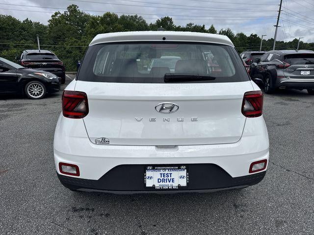 2026 Hyundai Venue SE