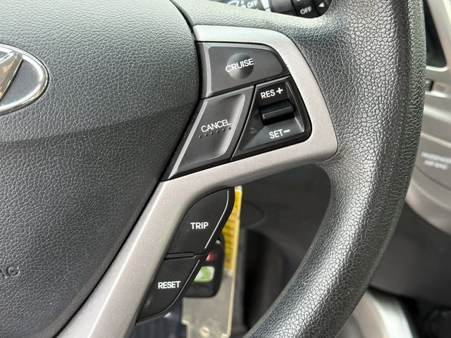 2013 Hyundai Veloster Base w/Gray