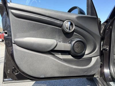 2017 MINI Cooper Base