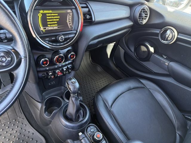 2017 MINI Cooper Base