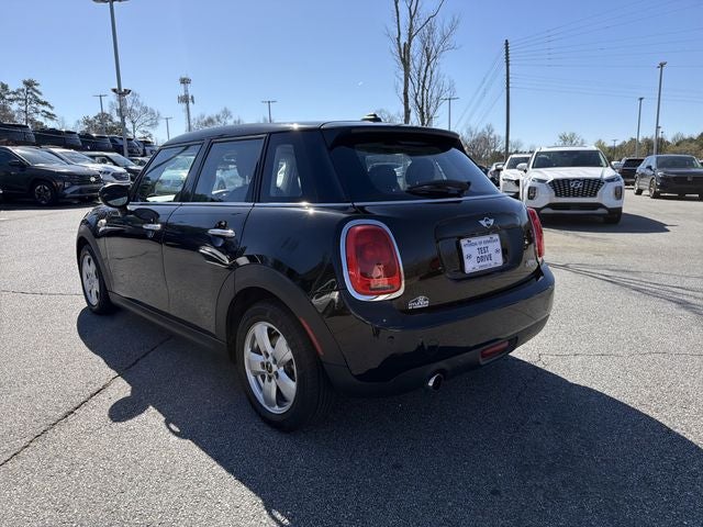 2017 MINI Cooper Base