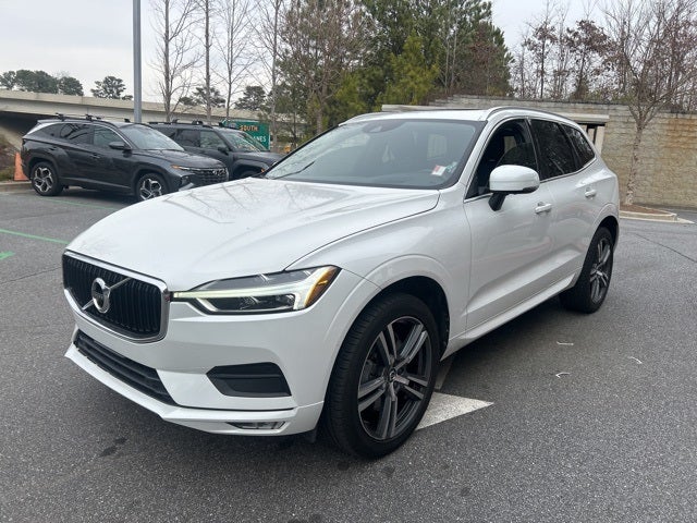 2021 Volvo XC60 T6 Momentum
